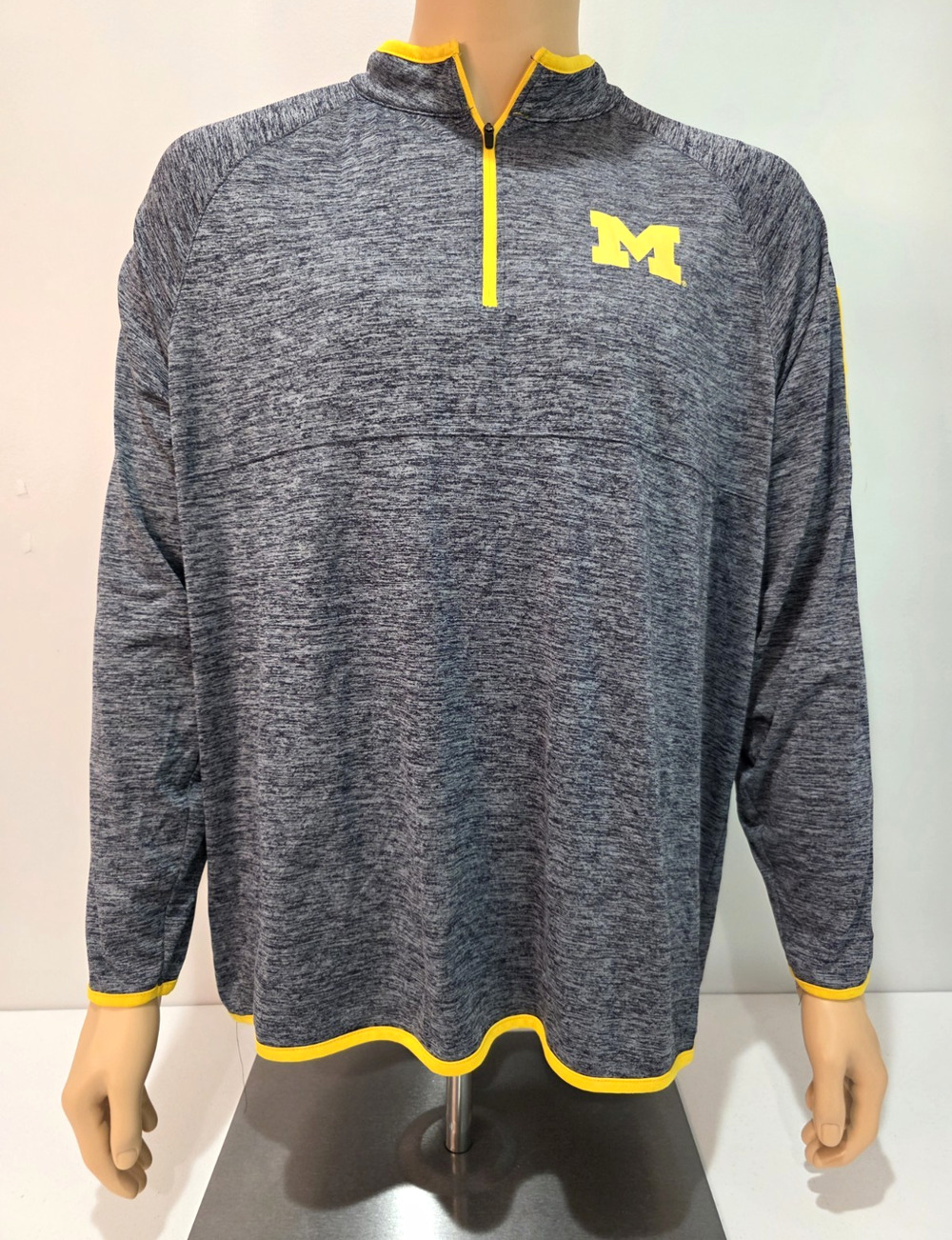 Michigan Wolverines Mens XL 1/4 Zip Pullover Colosseum Gray Maize NCAA